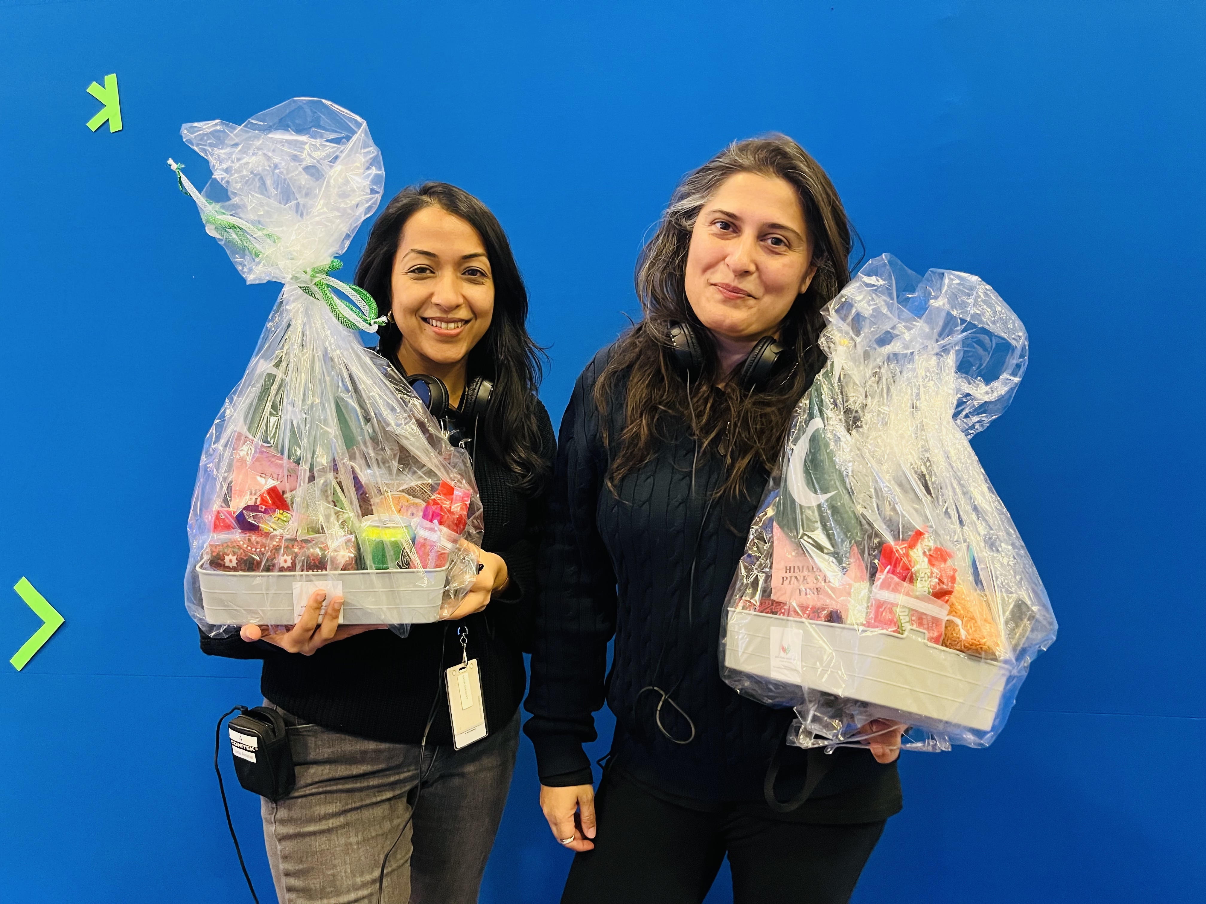 Pakistani gift baskets on set